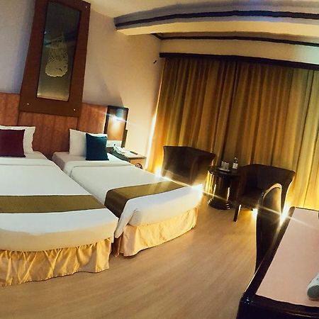 Bp Grand Tower Hotel Hat Yai Buitenkant foto